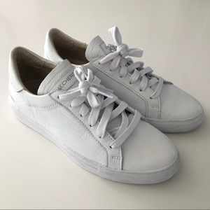 White Skechers
